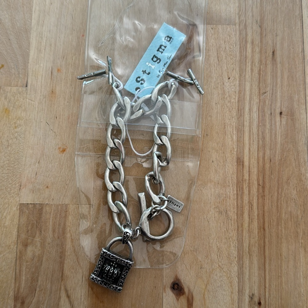 Stigma Silver Chunky Chain Link Dangle Bracelet Crown Pendant